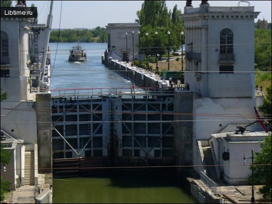 Шлюзы на Волгодонском канале