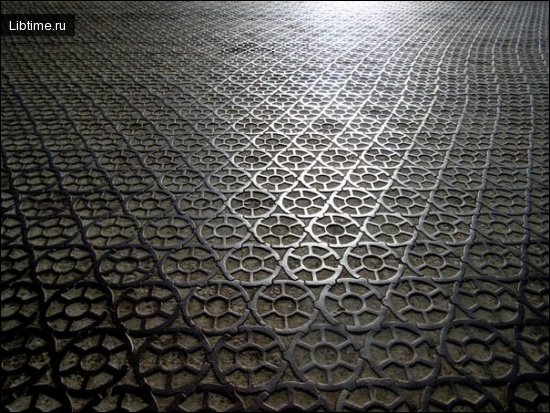 Cast iron pavement