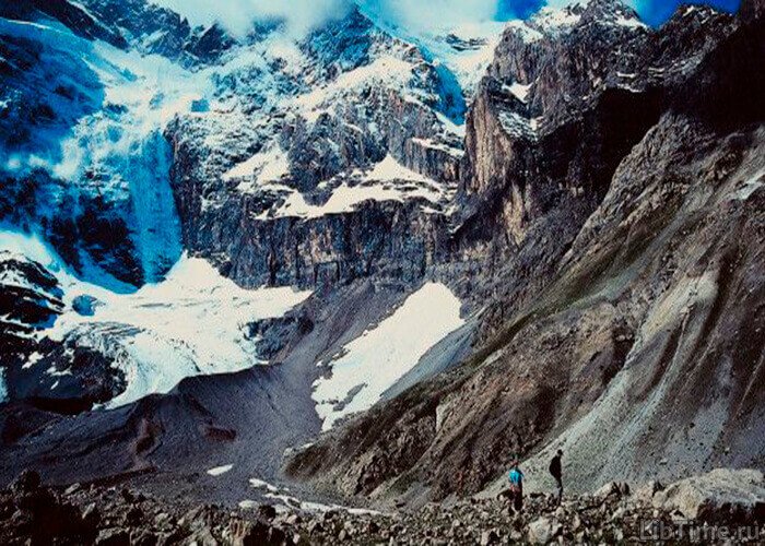 Earthquake in the mountains